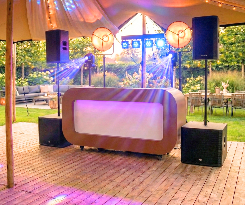 Classic Deluxe DJ Show